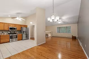 17 Teddy Rd, Worcester, MA 01603 - Photo 10