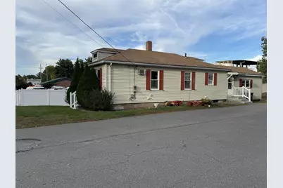 261 Litchfield St, Leominster, MA 01453 - Photo 2