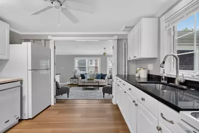 67 Trefton Dr, Braintree, MA 02184 - Photo 4