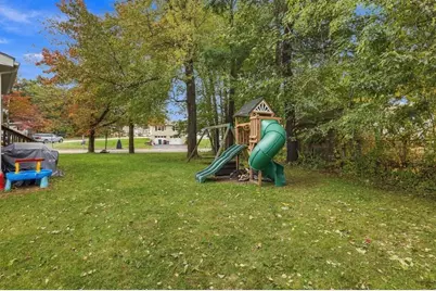 17 Phoenix Rd, Auburn, MA 01501 - Photo 10