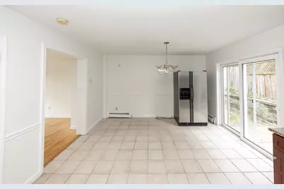24 Ellsmere St, Worcester, MA 01604 - Photo 8