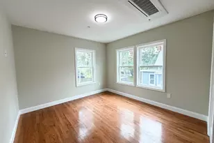 32 Broadway, Beverly, MA 01915 - Photo 10