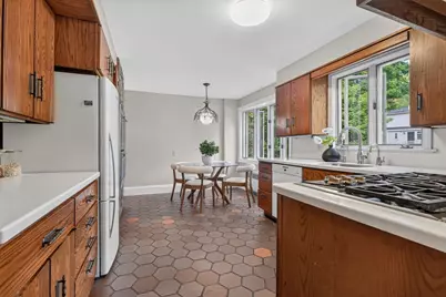 12 Grantland Rd, Wellesley, MA 02481 - Photo 16
