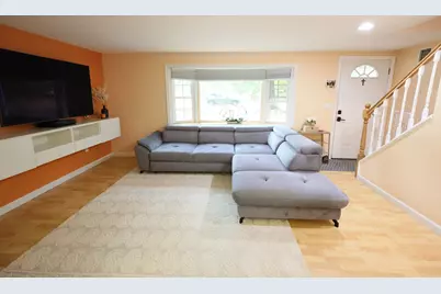 19 Deerwood Dr #A, Amherst, NH 03031 - Photo 4