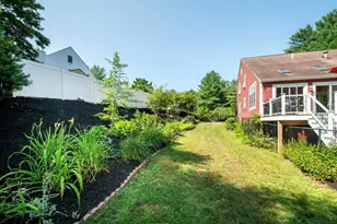 263 Edgewater Dr, Pembroke, MA 02359 - Photo 8