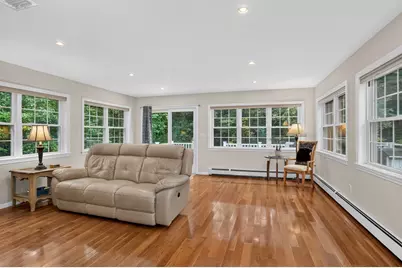 31 Coffee Street, Medway, MA 02053 - Photo 10