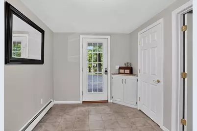 31 Coffee Street, Medway, MA 02053 - Photo 18
