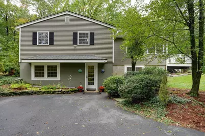 31 Coffee Street, Medway, MA 02053 - Photo 4