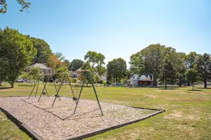94 East Side Pkwy, Newton, MA 02458 - Photo 40