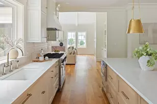 1 Plymouth Rd, Winchester, MA 01890 - Photo 8