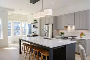 21 Tanglewood Rd, Boston, MA 02124 - Photo 2
