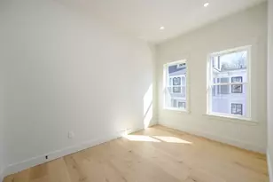 21 Tanglewood Rd, Boston, MA 02124 - Photo 20