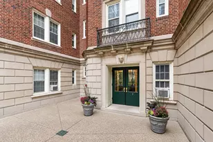 3 Arlington St, Cambridge, MA 02140 - Photo 2