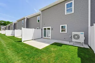 321 Winthrop St, Taunton, MA 02780 - Photo 20