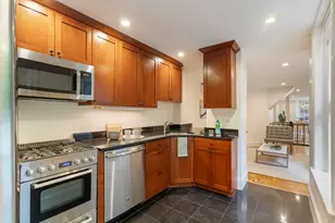 20 Joy St, Boston, MA 02114 - Photo 14