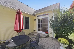 23 Wynnfield Cir, Southwick, MA 01077 - Photo 4