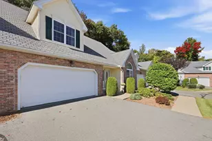 23 Wynnfield Cir, Southwick, MA 01077 - Photo 2