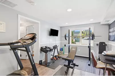 21 Circuit Ave, Ludlow, MA 01056 - Photo 20
