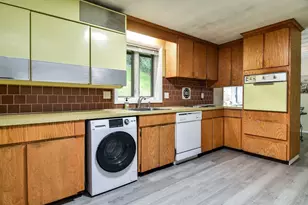 29 Eisenhower Rd, Framingham, MA 01701 - Photo 10