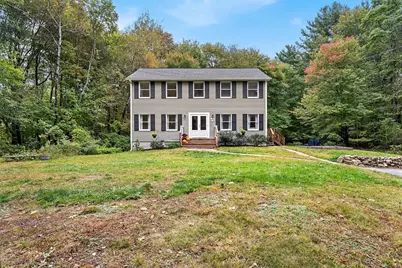 676 West St, Uxbridge, MA 01569 - Photo 1