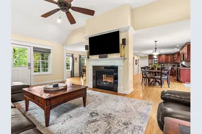 190 Berry St, North Andover, MA 01845 - Photo 6