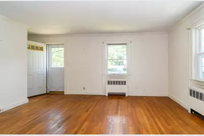 339 Plain St, Millis, MA 02054 - Photo 4