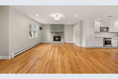 20 Harvest Ln, Braintree, MA 02184 - Photo 4