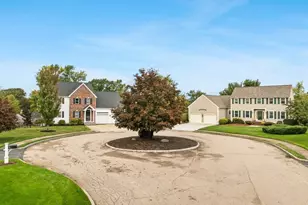 20 Harvest Ln, Braintree, MA 02184 - Photo 2
