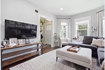 1084 Main Street #1, Melrose, MA 02176 - Photo 4
