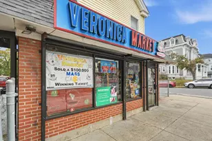 43 Broad St, Lynn, MA 01902 - Photo 2