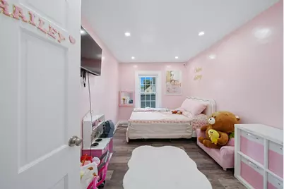 74 Leonard St, Boston, MA 02122 - Photo 24