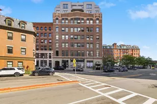 121 Portland St, Boston, MA 02114 - Photo 32