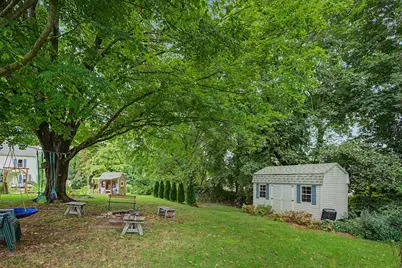 10 Alden St, Easthampton, MA 01027 - Photo 30