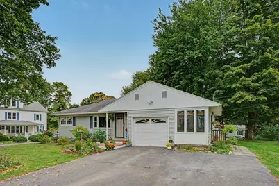 10 Alden St, Easthampton, MA 01027 - Photo 2