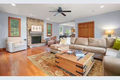 55 Brook Farm Rd, Boston, MA 02132 - Photo 12