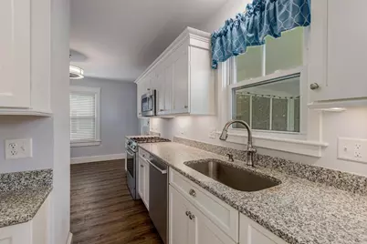 20 Lexington Ave, Haverhill, MA 01835 - Photo 14