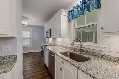 20 Lexington Ave, Haverhill, MA 01835 - Photo 12