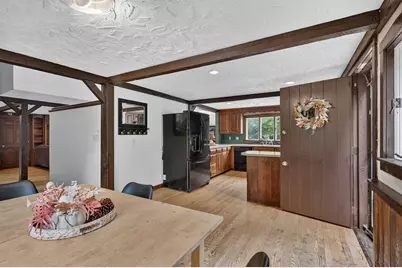 184 Centre St., Danvers, MA 01923 - Photo 2