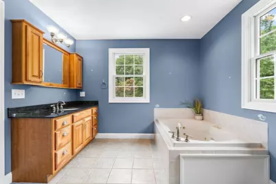 208 SW Main St, Douglas, MA 01516 - Photo 22
