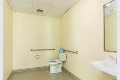 725 Timpany Blvd, Gardner, MA 01440 - Photo 4