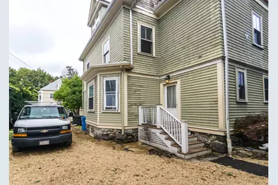 14 Townsend Street #14, Waltham, MA 02453 - Photo 2