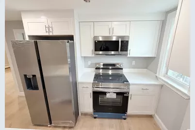 92 Dresser St, Southbridge, MA 01550 - Photo 10