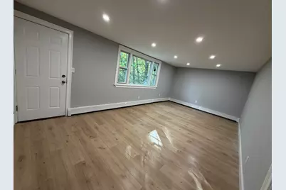 92 Dresser St, Southbridge, MA 01550 - Photo 4