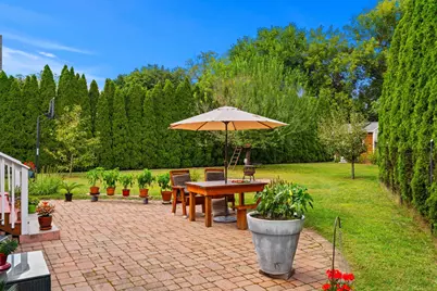 52 Thornton Ave, Methuen, MA 01844 - Photo 2