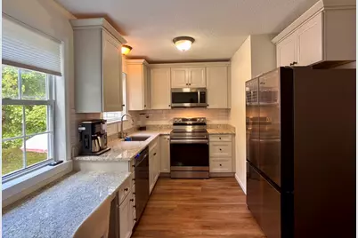 18 Waters Edge Dr #18, Ludlow, MA 01056 - Photo 6