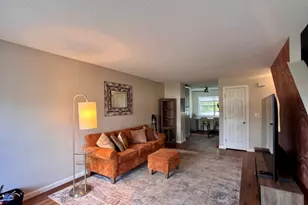 18 Waters Edge Dr, Ludlow, MA 01056 - Photo 4