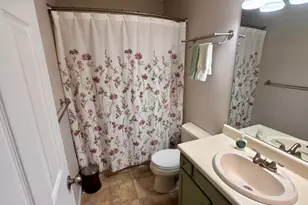 18 Waters Edge Dr, Ludlow, MA 01056 - Photo 16