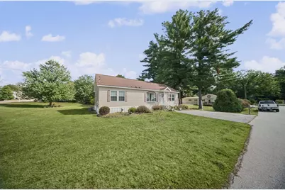 2 Hawthorne Ln, Nashua, NH 03062 - Photo 6