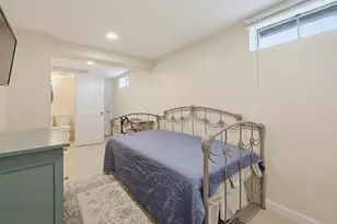 49 Walnut St, Attleboro, MA 02703 - Photo 28