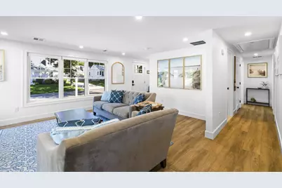 11 Palm St, Falmouth, MA 02536 - Photo 10